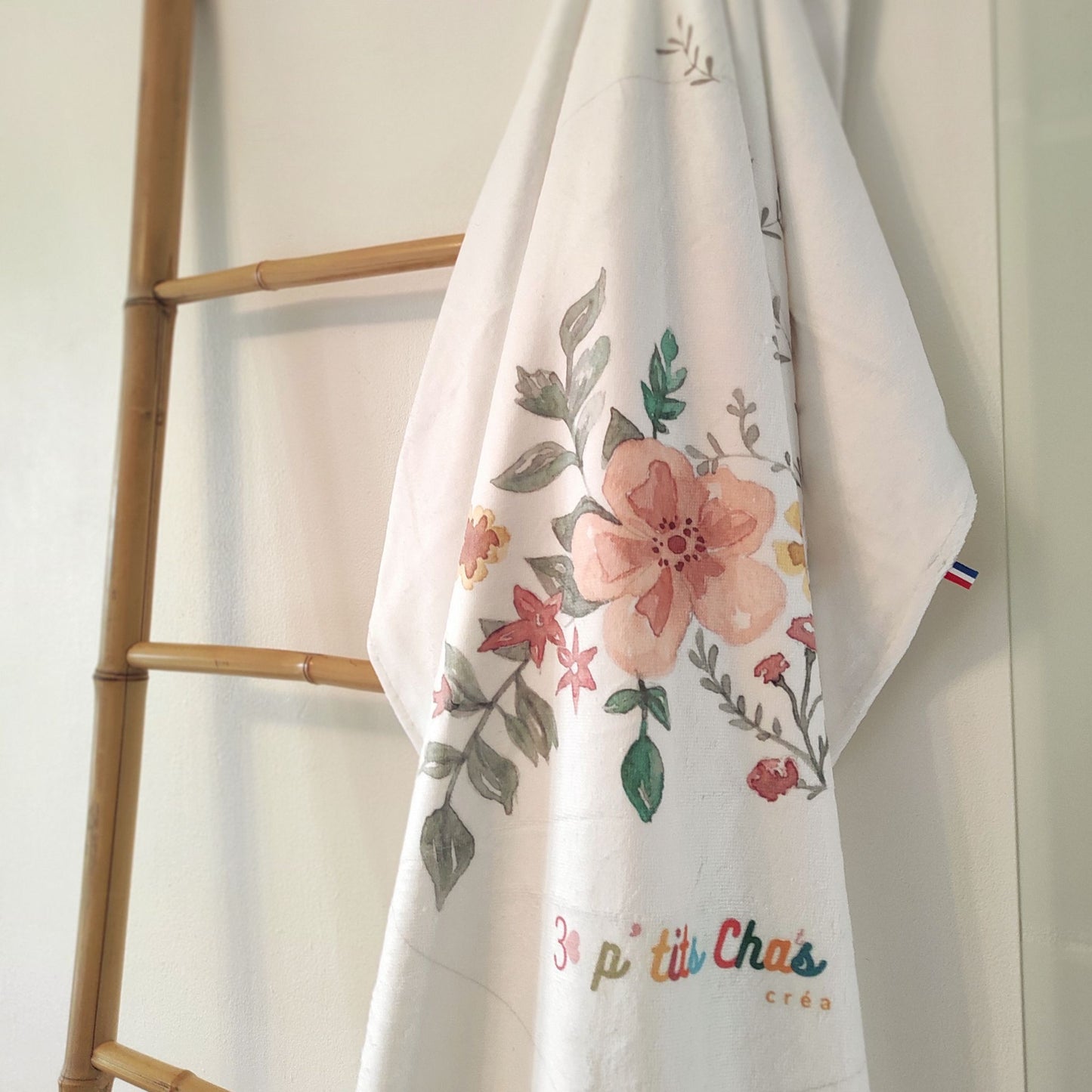 Serviette femme- création originale 3ptitschascrea